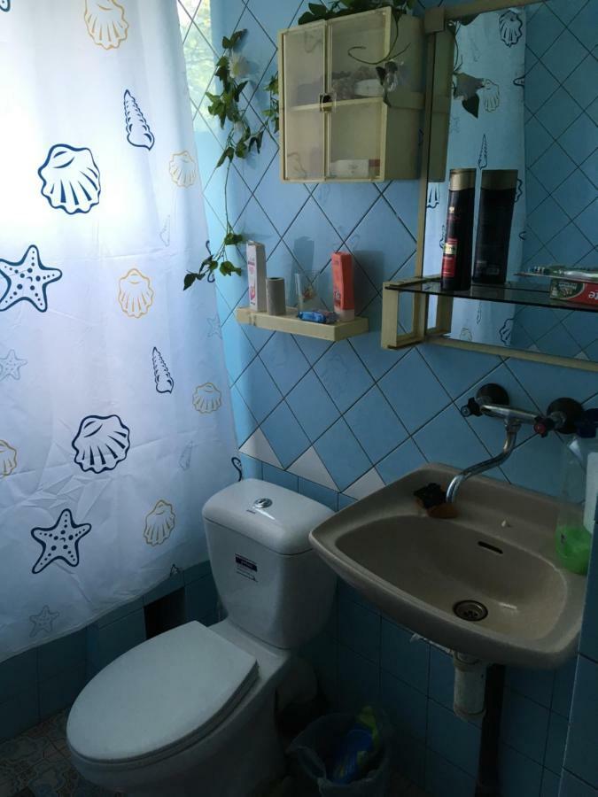 Guest House Raisa Dilisan Kültér fotó